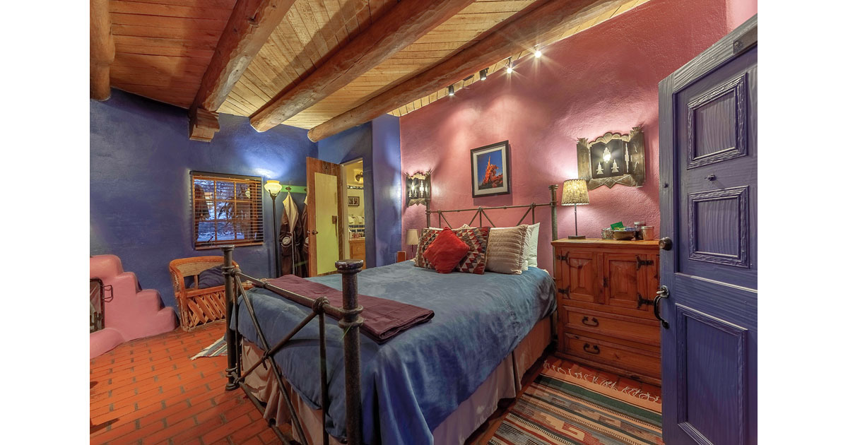 Azul Guest Room at Adobe Pines & Inn