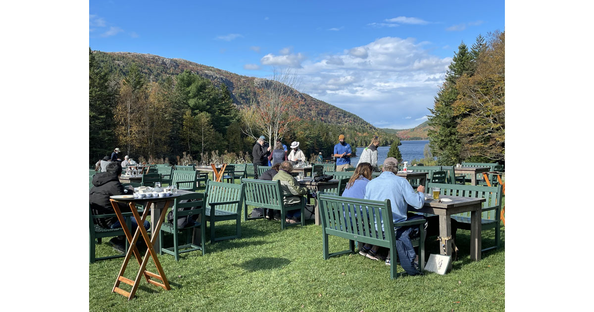  Enjoy popovers on the lawn of the Jordan Pond House.
