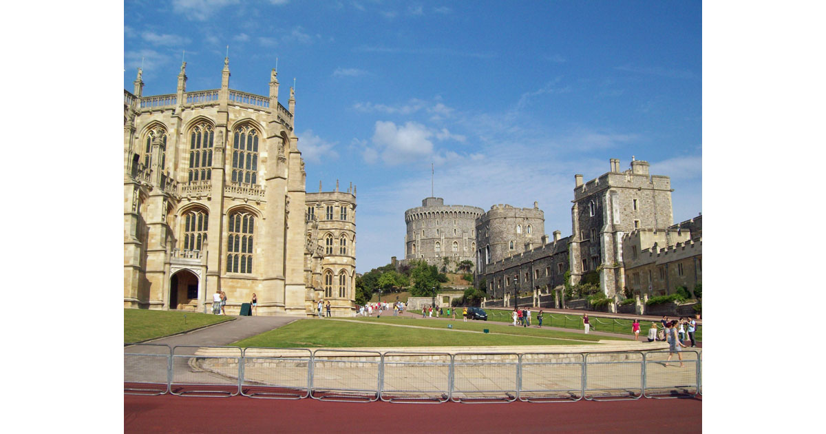 Windsor Castle with visitors