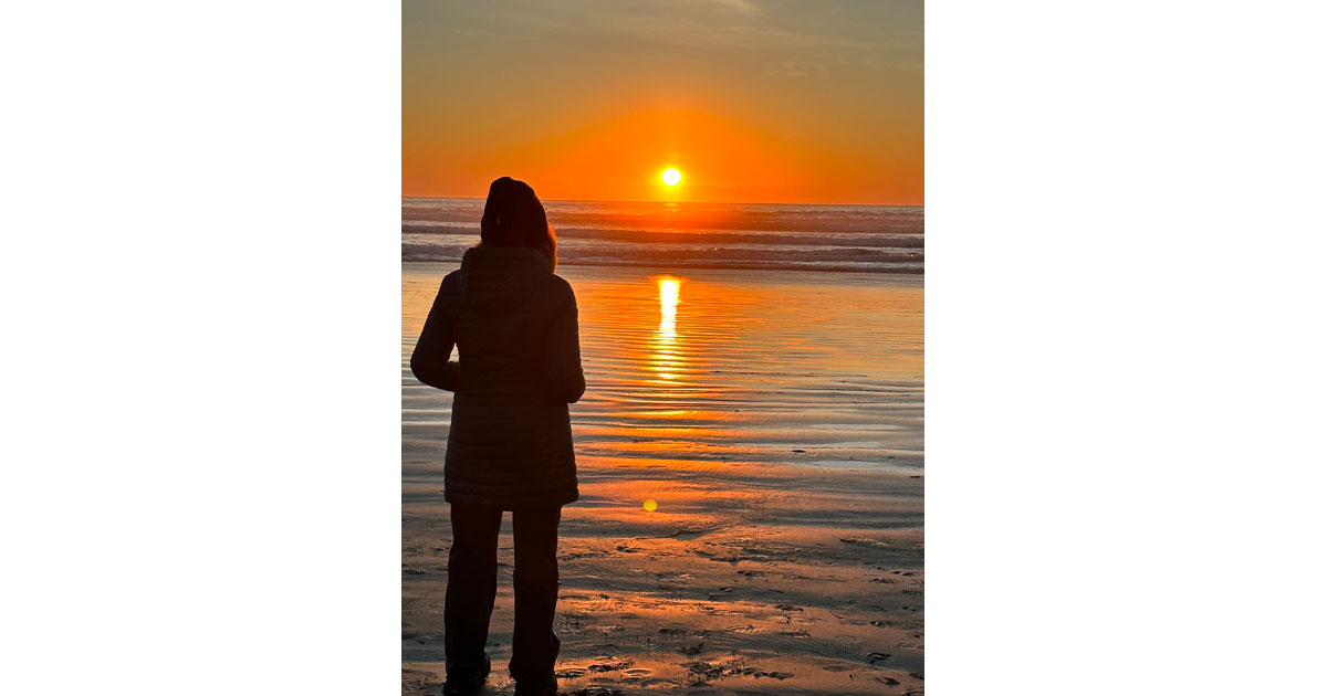 Tofino sunset - Nancy Mueller Photos