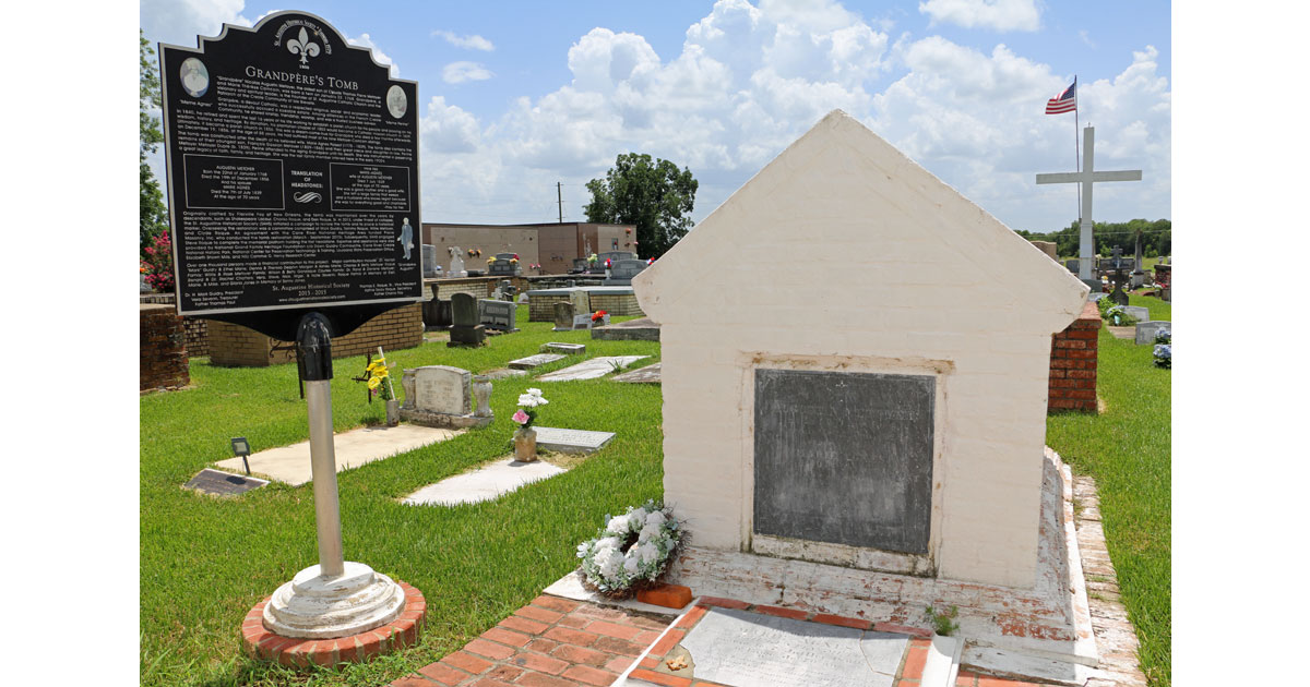 Grandpere's Tomb in the St Augustine Cemetery